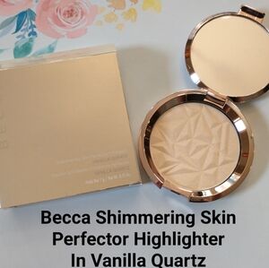 BECCA Shimmering Skin Perfector Highlighter In Vanilla Quartz (light Gold)